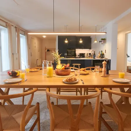 Designer 2 Bedroom With Private Balcony Lejlighed København