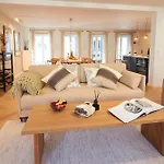 Designer 2 Bedroom With Private Balcony Copenhagen