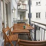 Designer 2 Bedroom With Private Balcony *