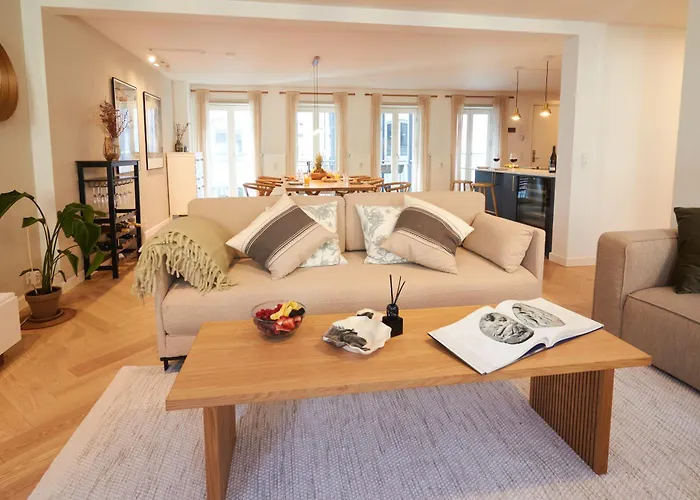 Designer 2 Bedroom With Private Balcony Kopenhagen