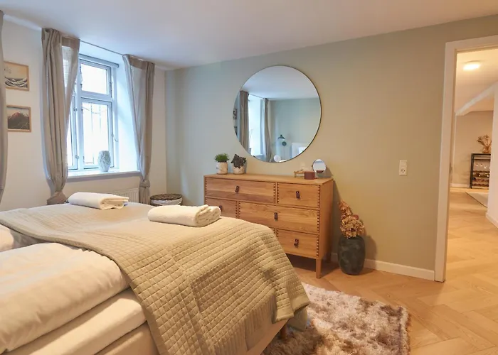Designer 2 Bedroom With Private Balcony Apartment Kopenhagen
