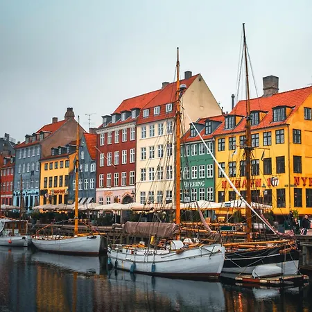 Designer 2 Bedroom With Private Balcony Kopenhag