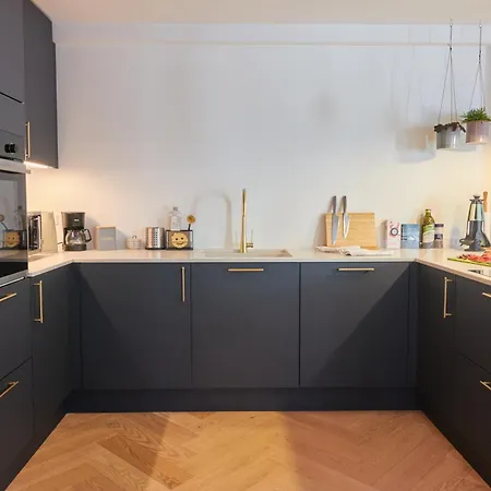 Daire Designer 2 Bedroom With Private Balcony Kopenhag